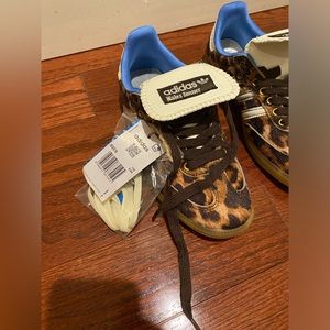 Adidas x Wales  Bonner size 6